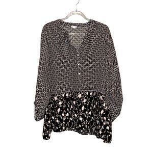 Cato Geometric Black & White Long Tops Blouse Floral bottom 26/28W 2X